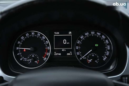 Skoda Fabia 2015 - фото 20