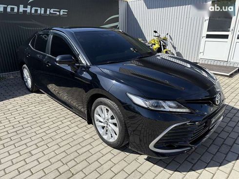 Toyota Camry 2021 - фото 11