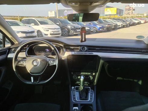 Volkswagen Passat 2019 черный - фото 24