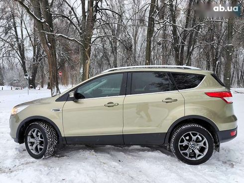 Ford Kuga 2015 - фото 10
