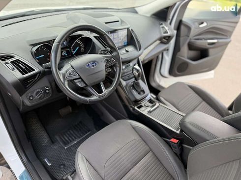Ford Kuga 2019 - фото 18