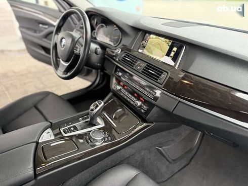 BMW 5 серия 2015 - фото 24
