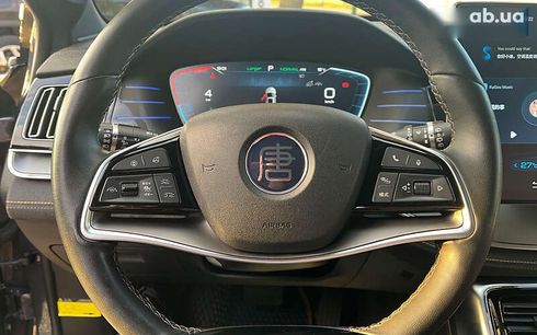BYD Tang 2023 - фото 14
