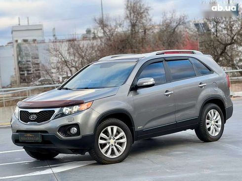 Kia Sorento 2010 - фото 3