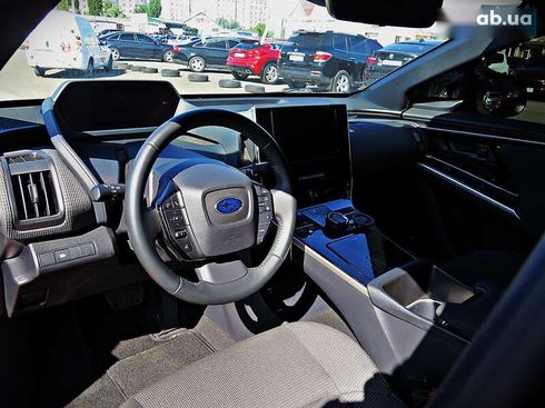 Subaru Solterra 2023 - фото 7