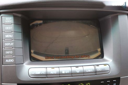 Lexus LX 2005 - фото 18