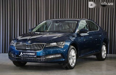 Skoda Superb 2023 - фото 3