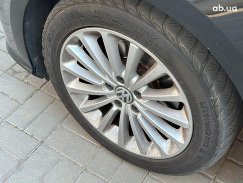 Volkswagen Passat 2016 черный - фото 8