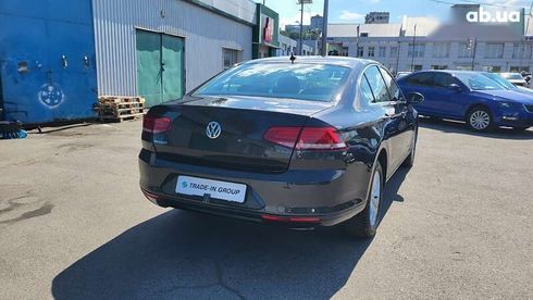 Volkswagen Passat 2018 - фото 24