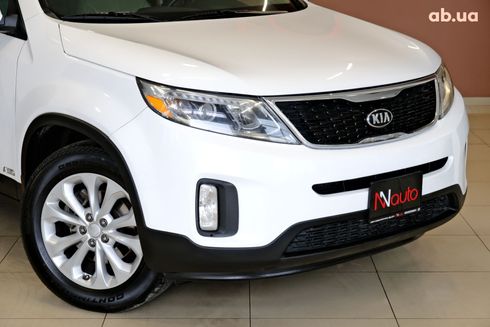 Kia Sorento 2015 белый - фото 3