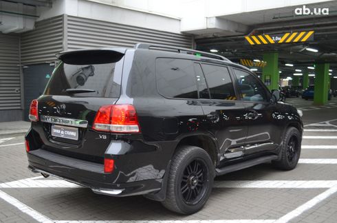 Toyota Land Cruiser 2010 черный - фото 9