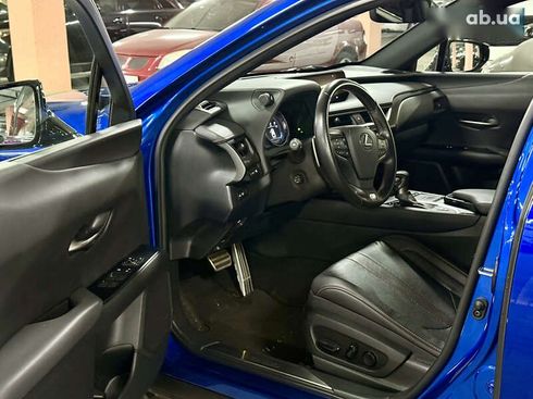 Lexus UX 2020 - фото 20