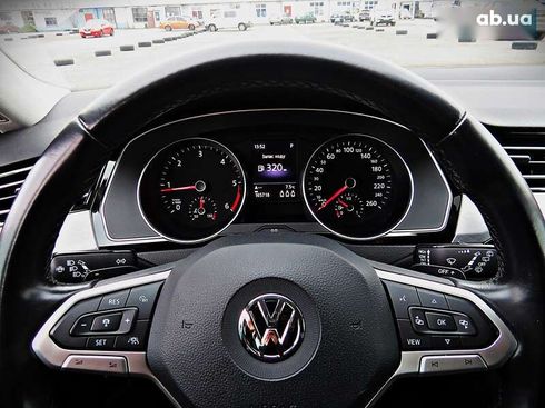 Volkswagen Passat 2020 - фото 12