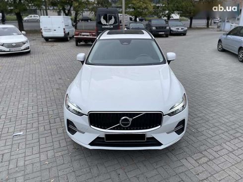 Volvo XC60 2022 - фото 9