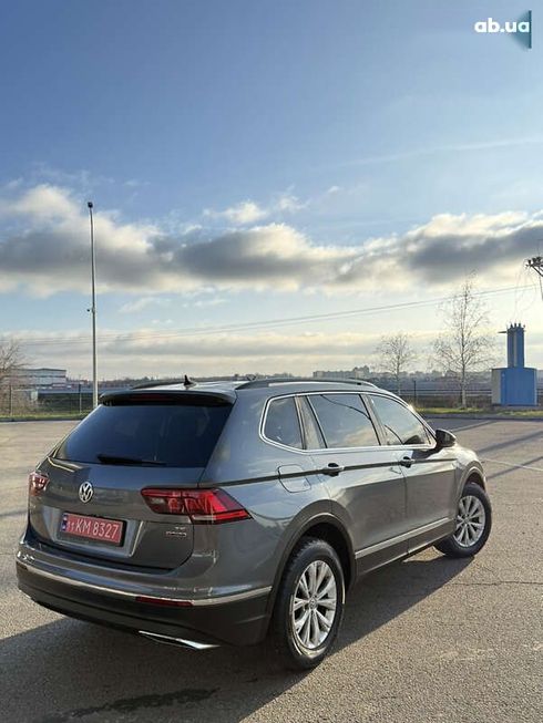 Volkswagen Tiguan 2017 - фото 15