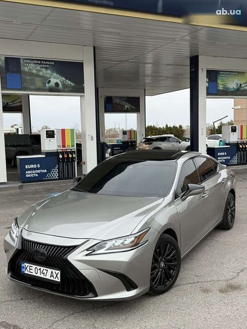 Lexus ES 2021 - фото 12