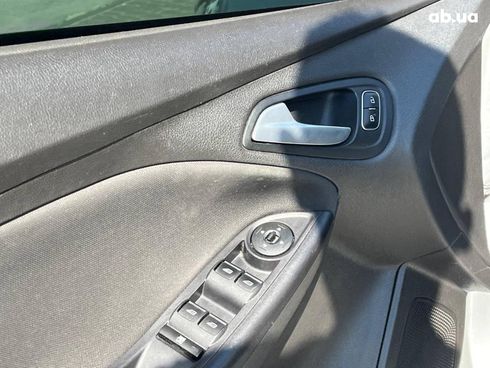 Ford Focus 2016 серый - фото 13