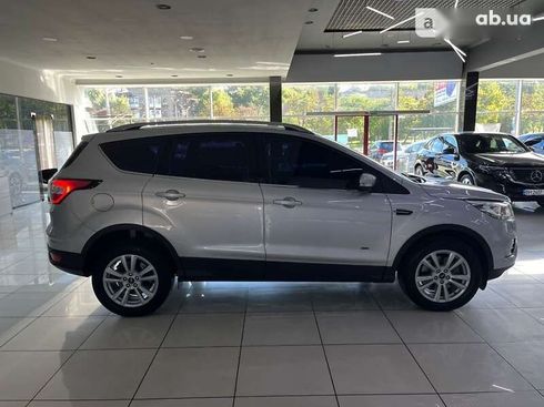 Ford Kuga 2018 - фото 8