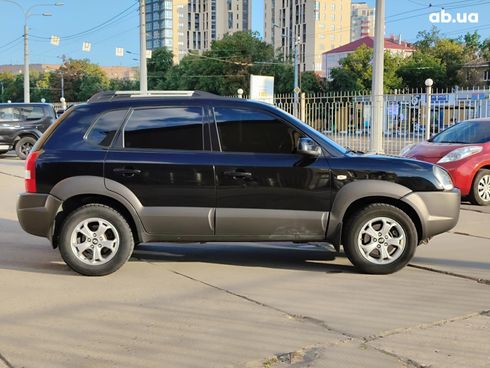 Hyundai Tucson 2008 черный - фото 9