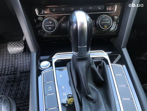 Volkswagen passat b8 2018 серый - фото 24