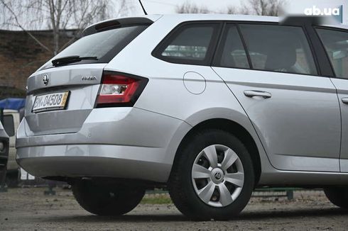 Skoda Fabia 2015 - фото 14