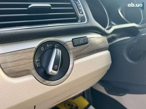 Volkswagen Passat 2017 - фото 17