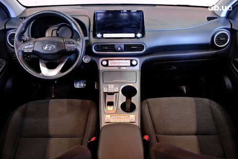 Hyundai Kona Electric 2021 серый - фото 7