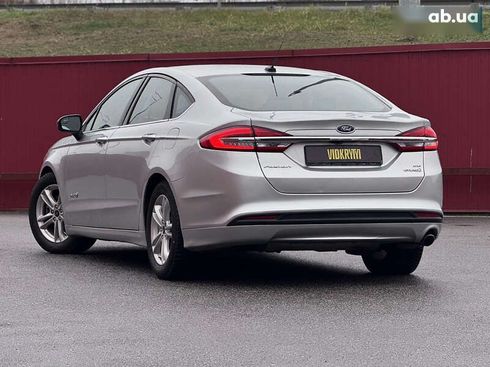 Ford Fusion 2017 - фото 18