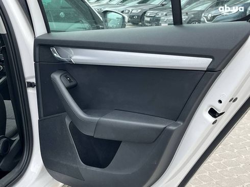 Skoda Octavia 2014 белый - фото 12
