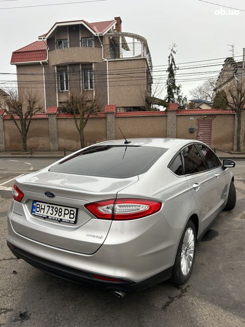 Ford Fusion 2015 серебристый - фото 4