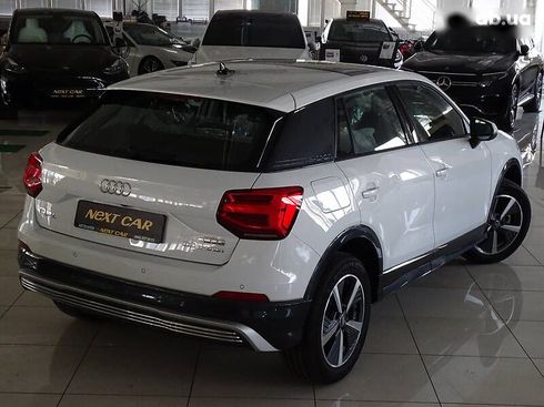 Audi Q2L e-tron 2021 - фото 7