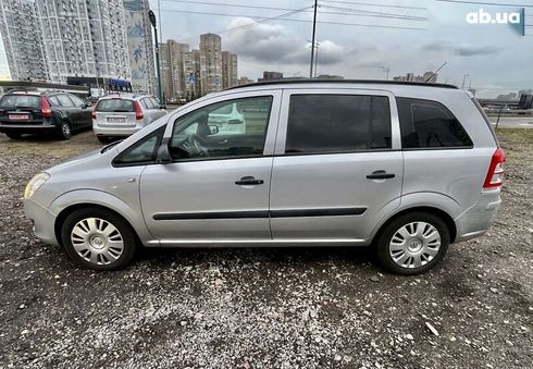 Opel Zafira 2009 - фото 12