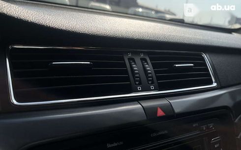 Skoda Superb 2011 - фото 17