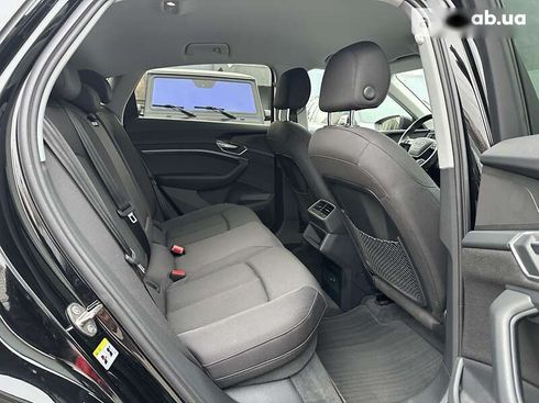 Audi E-Tron 2021 - фото 17