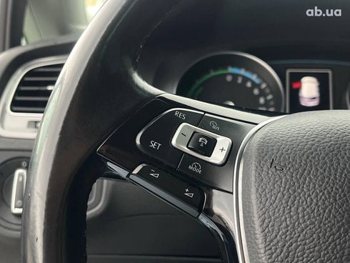 Volkswagen e-Golf 2015 серый - фото 27