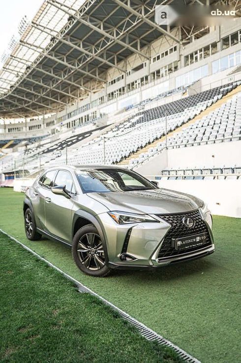 Lexus UX 2019 - фото 2