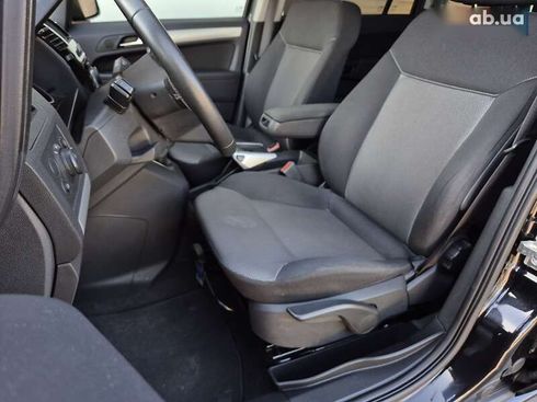 Opel Zafira 2010 - фото 25