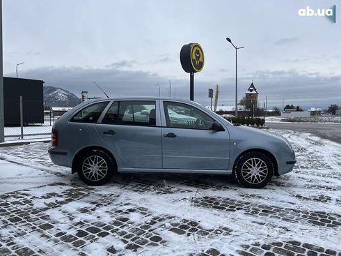 Skoda Fabia 2001 - фото 8