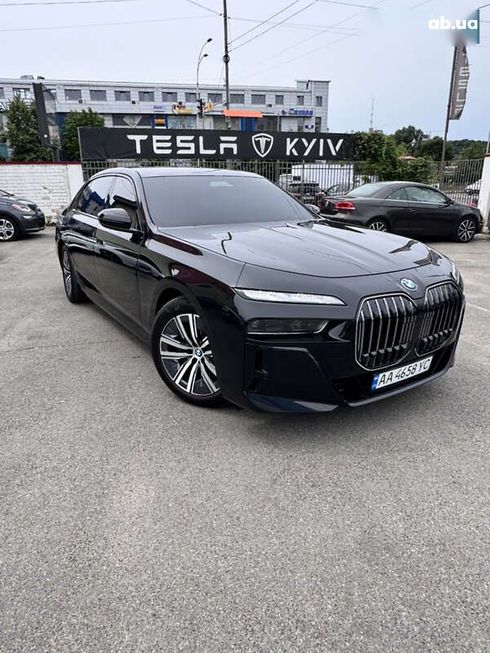 BMW i7 2023 - фото 6