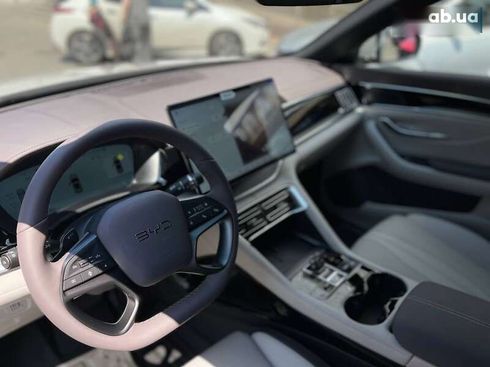 BYD Song Plus 2025 - фото 13