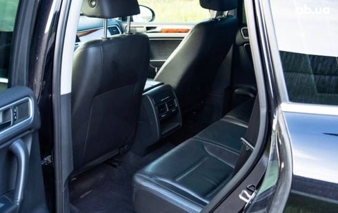 Volkswagen Touareg 2010 черный - фото 6