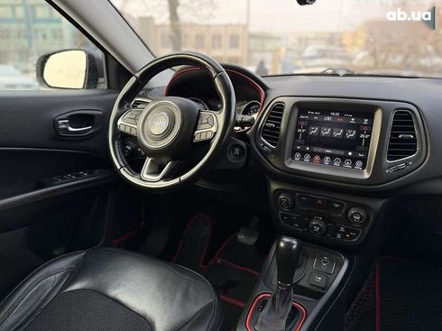 Jeep Compass 2020 - фото 10