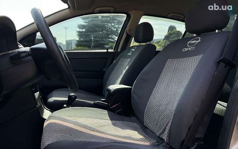 Opel Astra 2008 - фото 14