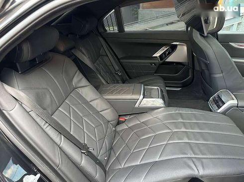 BMW 7 серия 2023 - фото 25