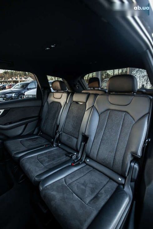 Audi Q7 2017 - фото 26