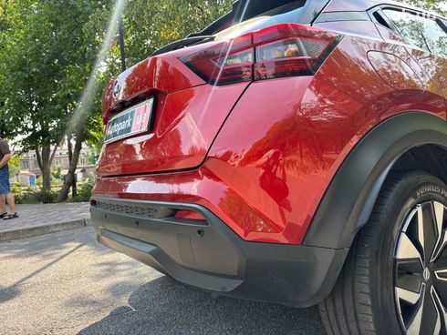 Nissan Juke 2021 красный - фото 12