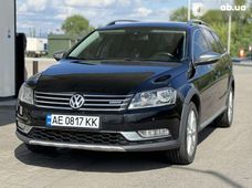 Продаж вживаних Volkswagen passat alltrack 2013 року - купити на Автобазарі