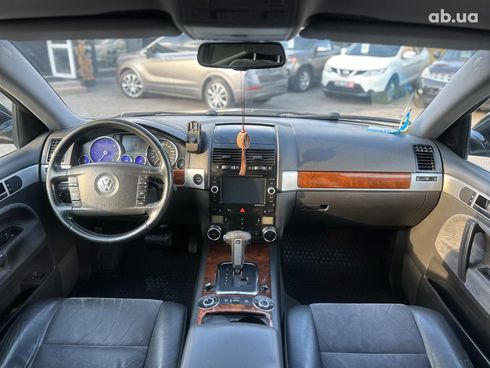 Volkswagen Touareg 2008 черный - фото 19