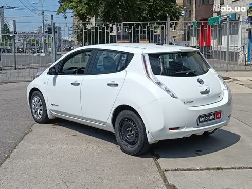Nissan Leaf 2014 белый - фото 4