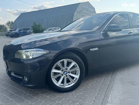 BMW 5 серия 2015 серый - фото 10